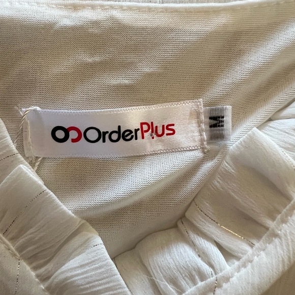 NWT womans beautiful white top - Picture 6 of 12